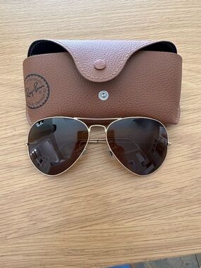 Ray-Ban Aviator Sunglasses in Brown and Gold